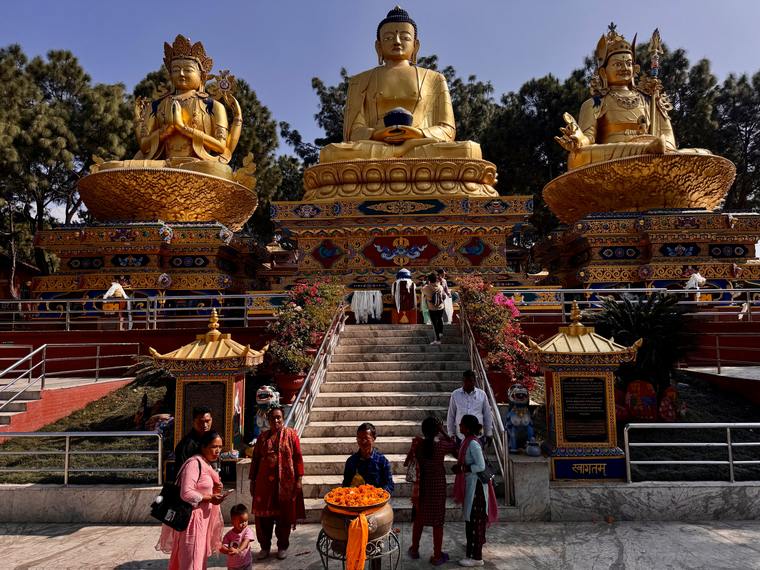 Onderweg naar Swayambhunath, de Monkey Tempel